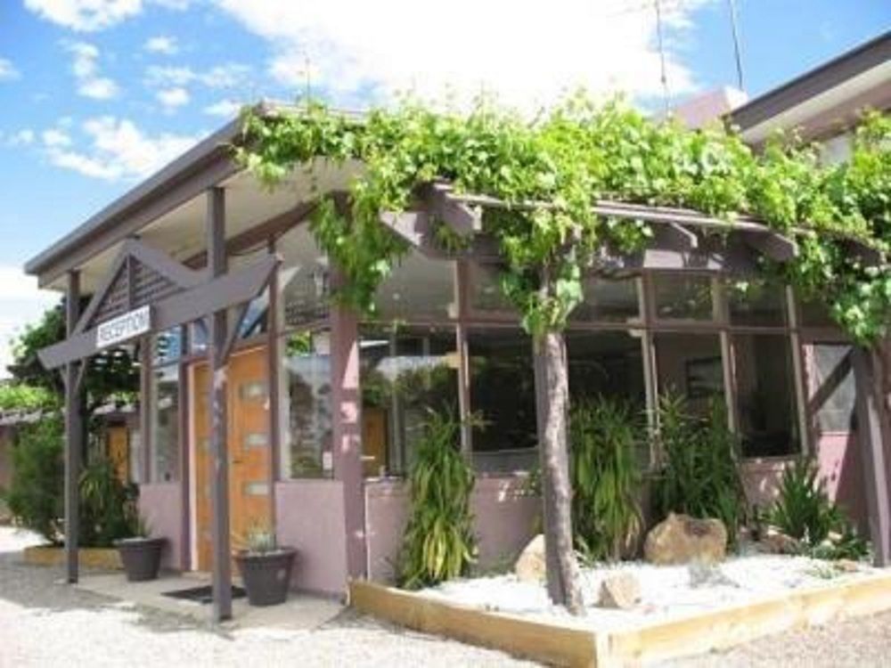 Stawell'S London Motor Inn Екстериор снимка